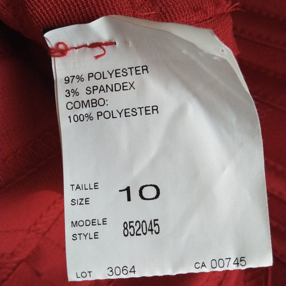 JS Collections Red Cropped Top - Picture 5 of 8